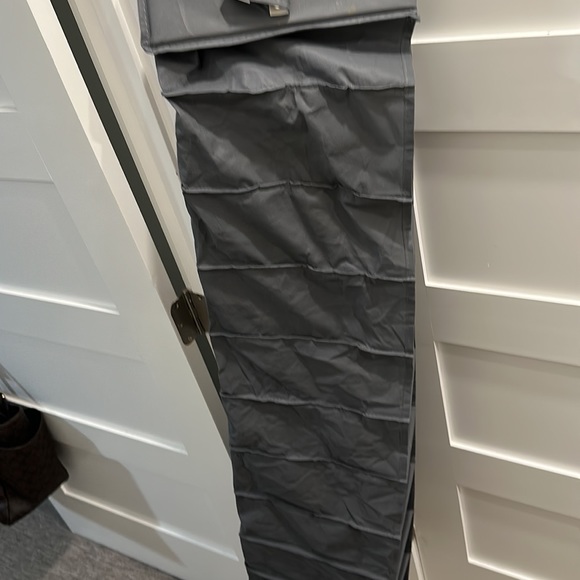 Storage Pockets - Picture 7 of 12